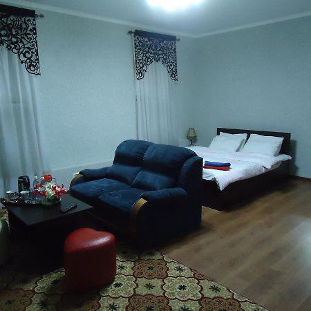 Tumar Hotell Bishkek Exteriör bild