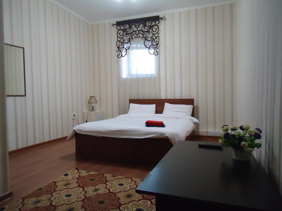 Tumar Hotell Bishkek Exteriör bild