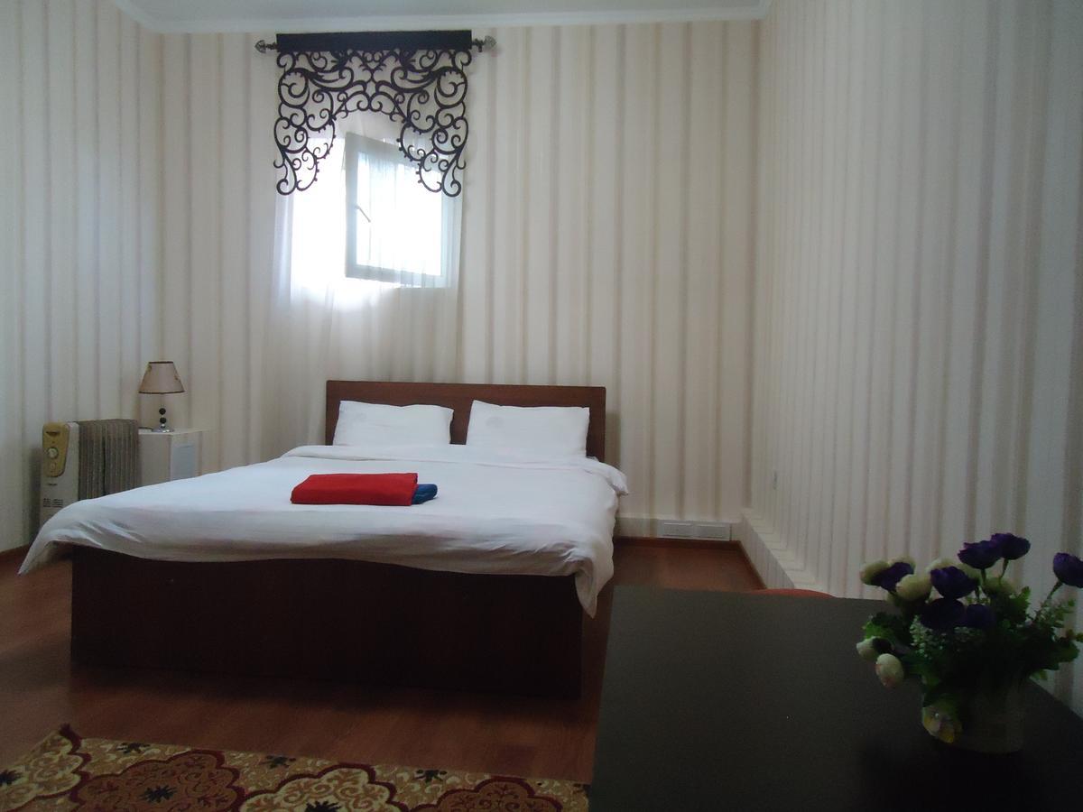 Tumar Hotell Bishkek Exteriör bild