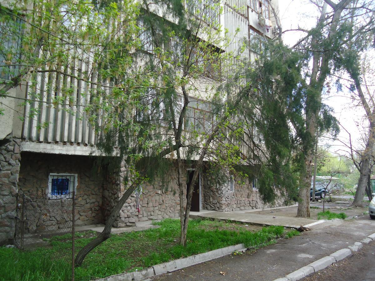 Tumar Hotell Bishkek Exteriör bild