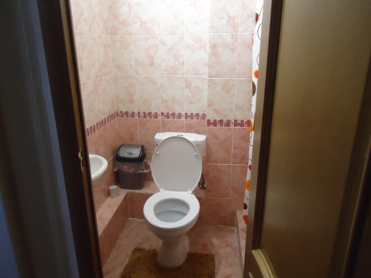Tumar Hotell Bishkek Exteriör bild
